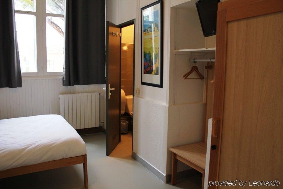 Le Poseidon Hotel La Seyne-sur-Mer Bilik gambar